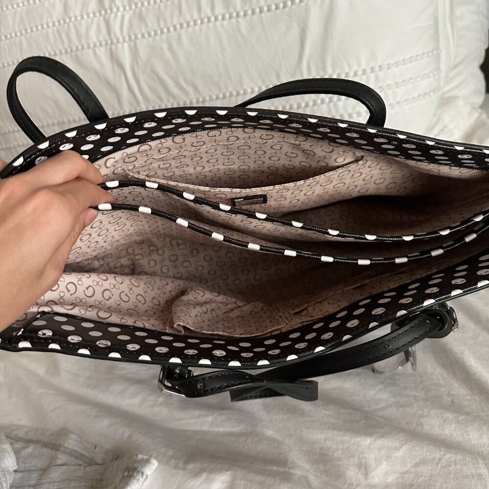 NWOT Guess Polka Dot Commuter Tote Bag - Picture 7 of 11